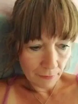 Cumonme17  live sex cam