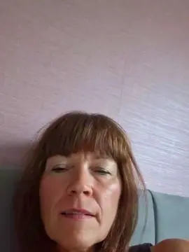 Cumonme17  live sex cam