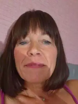 Cumonme17  live sex cam