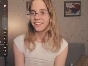 LynneCrust  live sex cam