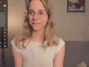 LynneCrust  live sex cam