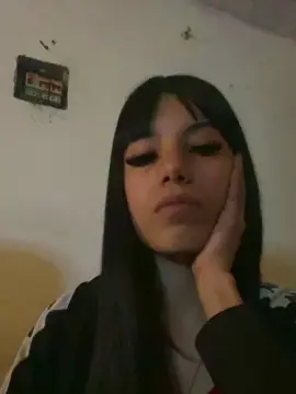 Chulita22  live sex cam