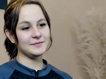 EarlieLabombard  live sex cam