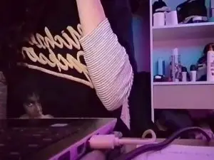 Larafoxok  live sex cam