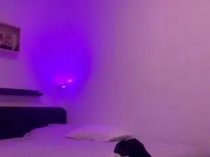 Larafoxok  live sex cam
