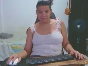 Ariannalovel  live sex cam