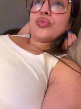 Latinaakita4  live sex cam