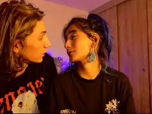 MagicNusit  live sex cam