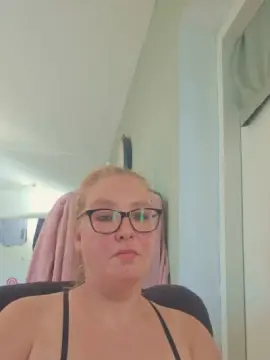 Bella1991  live sex cam