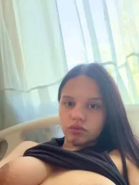 Bertie_Greta  live sex cam