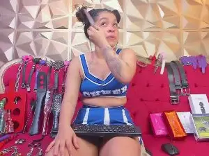 Charlotte_Bms  live sex cam