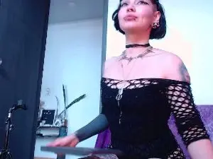 Givemeorgams  live sex cam