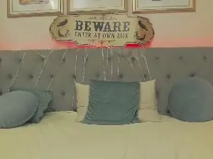 HelenSparkle  live sex cam