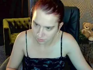 Livia_Shy  live sex cam