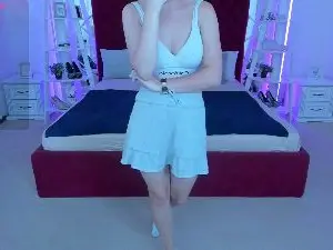 Livia_Shy  live sex cam