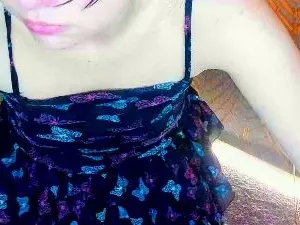 Livia_Shy  live sex cam