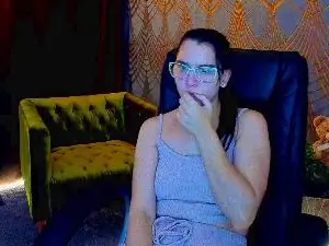 Livia_Shy  live sex cam
