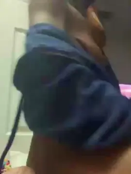 Tinyteiana  live sex cam