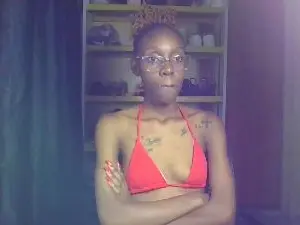 Yiarah1  live sex cam
