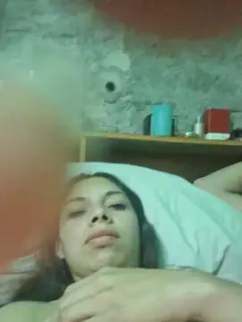 Chiquita37  live sex cam