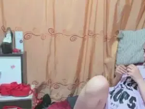 Jessycute28  live sex cam