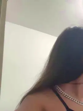 IsisDn  live sex cam