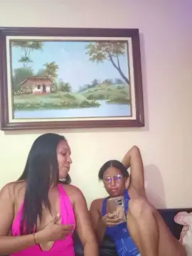 Monica2702  live sex cam