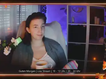 Lovekiitsune  live sex cam