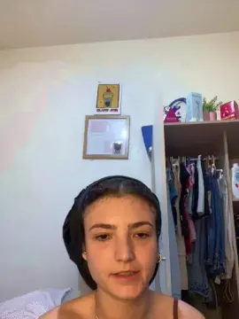 Malia23  live sex cam