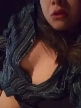 Romaneya28  live sex cam