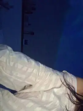 Peachylizzy  live sex cam