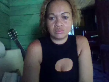 Hulda52  live sex cam