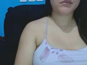 Luckgirl18  live sex cam