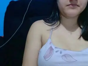 Luckgirl18  live sex cam