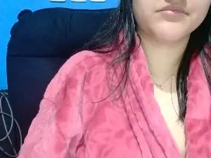 Luckgirl18  live sex cam