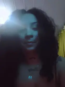 PequenaMel  live sex cam