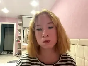 MiraVandrunen  live sex cam
