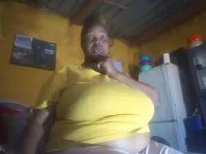 Neliswa  live sex cam