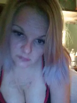 Sexsslave98  live sex cam