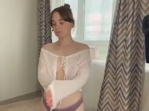 VivienneTuter  live sex cam