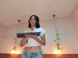 Daphne_courtis  live sex cam