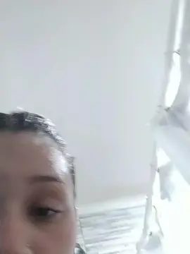 Juanit19  live sex cam