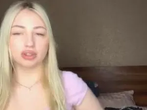 AleaseIyo  live sex cam