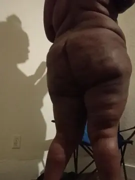 Ebonythickyy  live sex cam