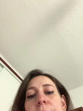 Renattabigboobs  live sex cam