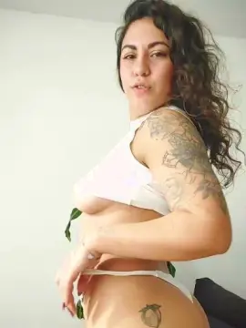 Cande41xxx  live sex cam
