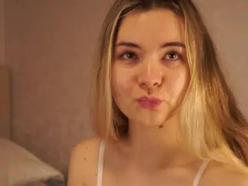 MaryleeElmblad  live sex cam