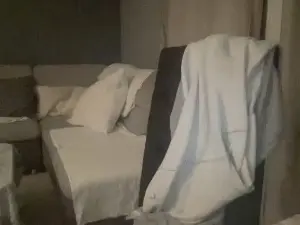 Linachaude  live sex cam