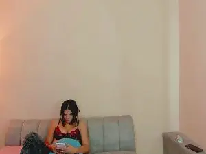 Lindaandmarcela  live sex cam