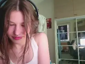 EmeraldBen  live sex cam